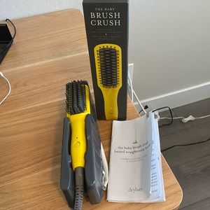 Drybar the baby Brush Crush straightening brush